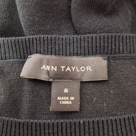 Ann Taylor Women's Pullover Sweater Size Medium Solid Black Business Casual - Picture 4 of 6